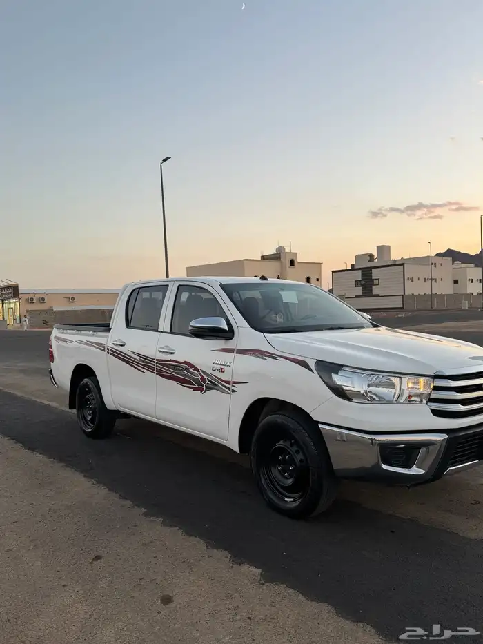 هايلكس 2024 ديزل غمارتين عادي بدون دبل 2400 ممشى71 الف 4