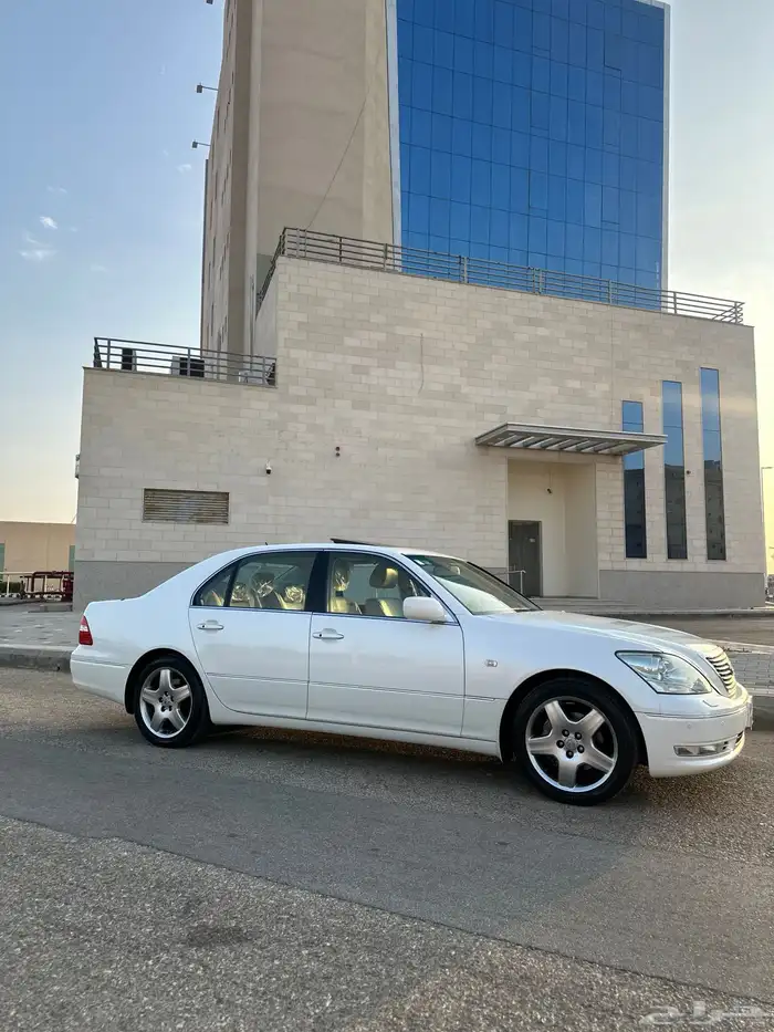 لكزس LS2005 مخزنه و من النوادر بهالحالة 5