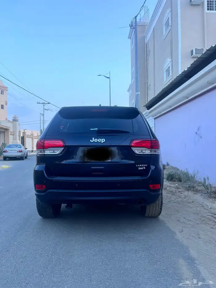 جراند شيروكي لاريدو 2020 0