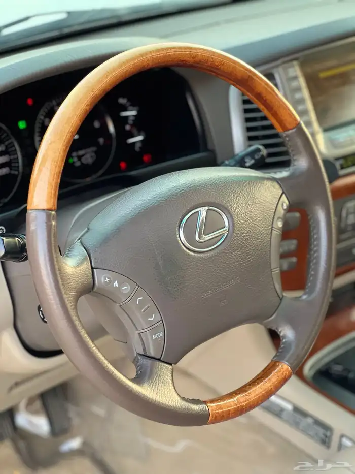 لكزس LX470 2006 10