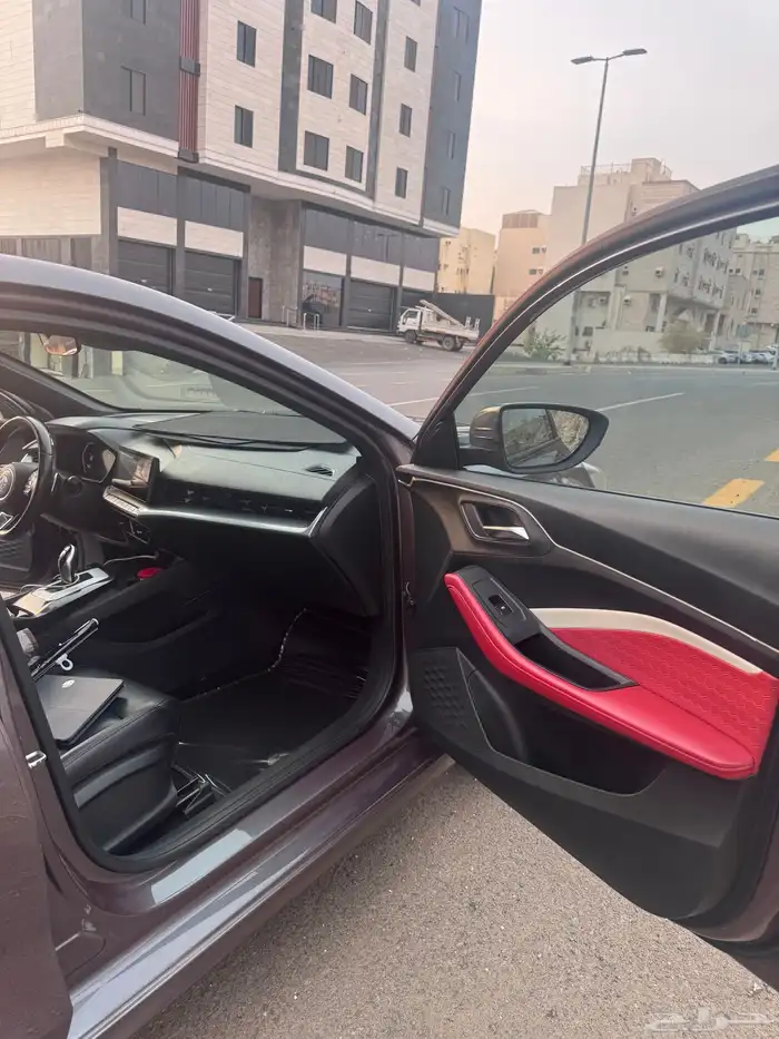 ام جي جي تي 2022 full option 4