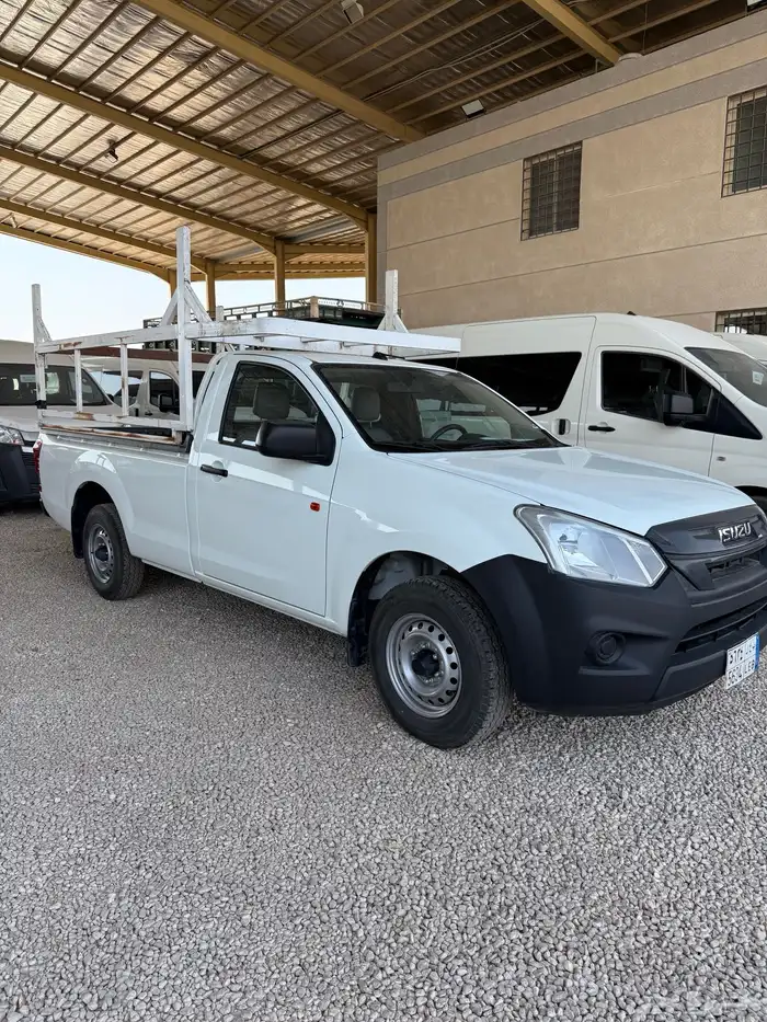 ايسوزو غمارة 2025 مستخدم نضيف 0