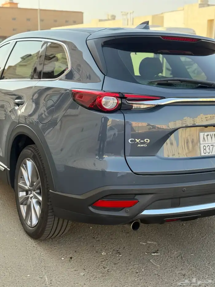 مازدا cx9 موديل 2022 4