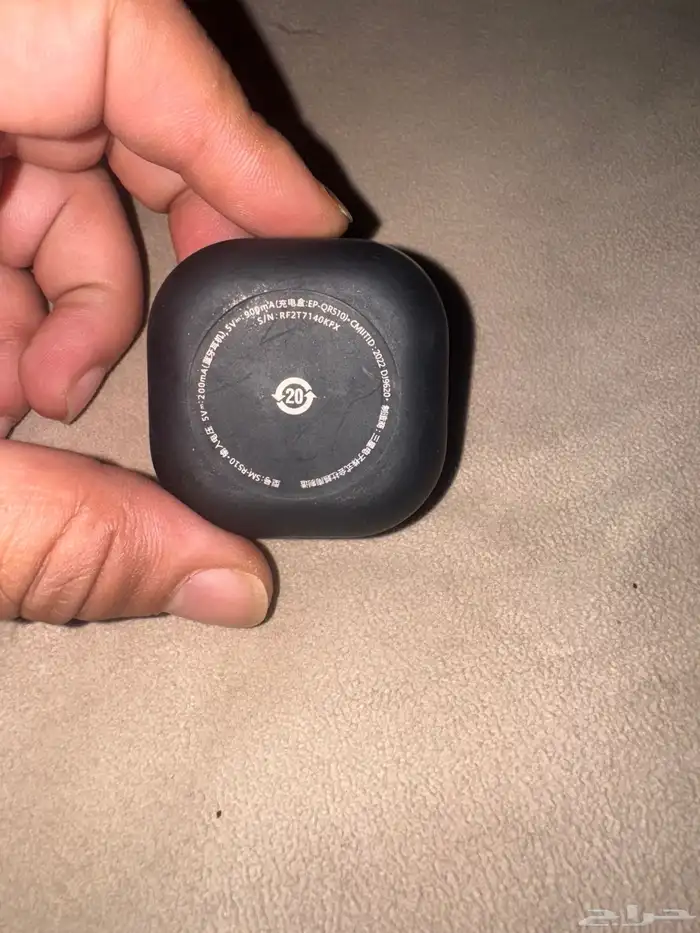 سماعات اير بودز برو و سماعة جالكسي برو 14