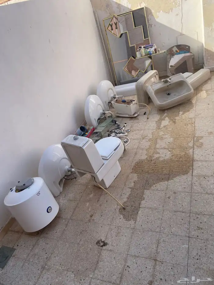 مغاسل كامل أغراضها اللي يحتاج لها يتواصل معي صناعتها ممتازه 2