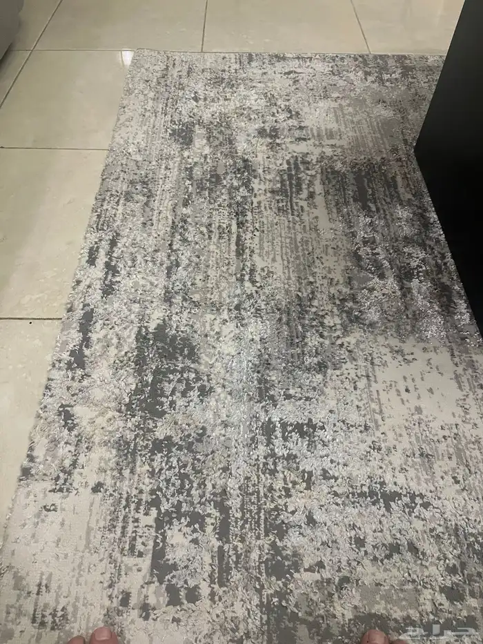 طاوله خدمه صغار وسجاده 1 50 م   2 20 م 5