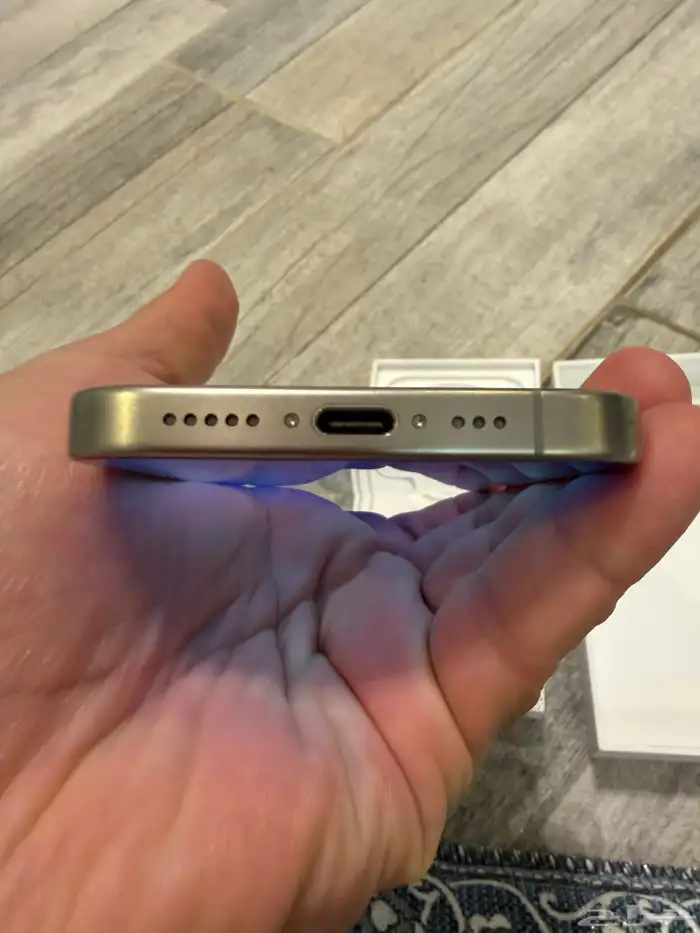 للبيع ايفون 15 برو 1 تيرا تيتانيوم من جرير iPhone 15 Pro 1TB 2