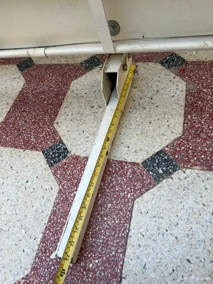 للبيع سلة خلفية حديد تركب على السيارات 4