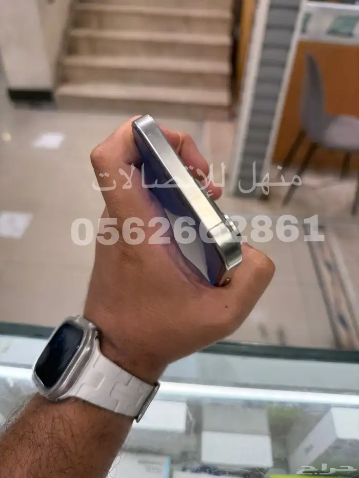 للبيع ايفون 16 برو ماكس 256 مستخدم تيتانيوم طبيعي 4