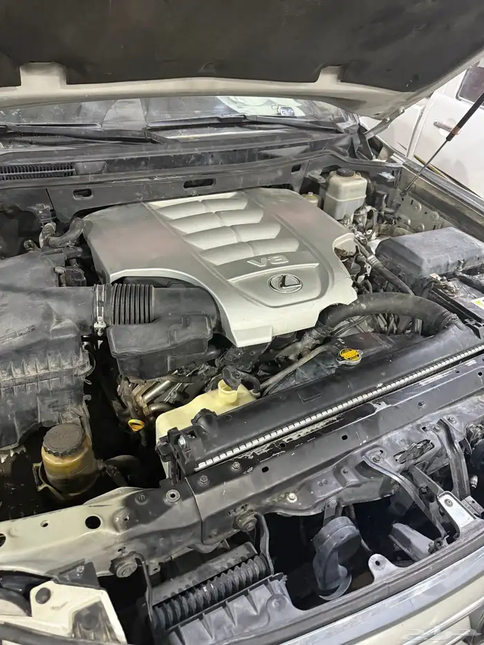 مكينة لكزس سكويا 5.7 0