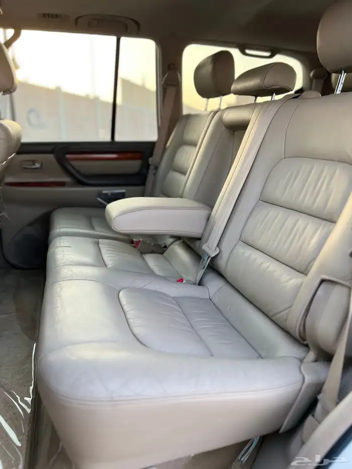 لكزس LX470 2006 17