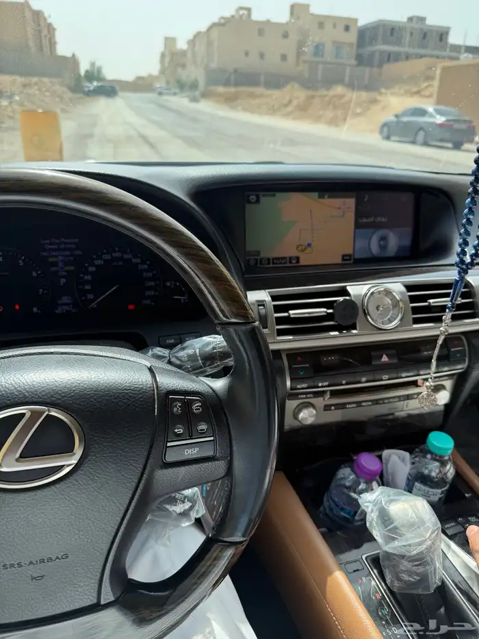 لكزس LS460 3