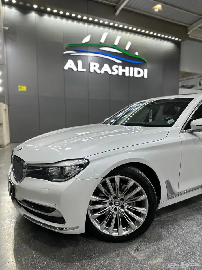 بي ام دبليو li730 فل كامل 2018 لدى معرض(عبيد الرشيدي) 2