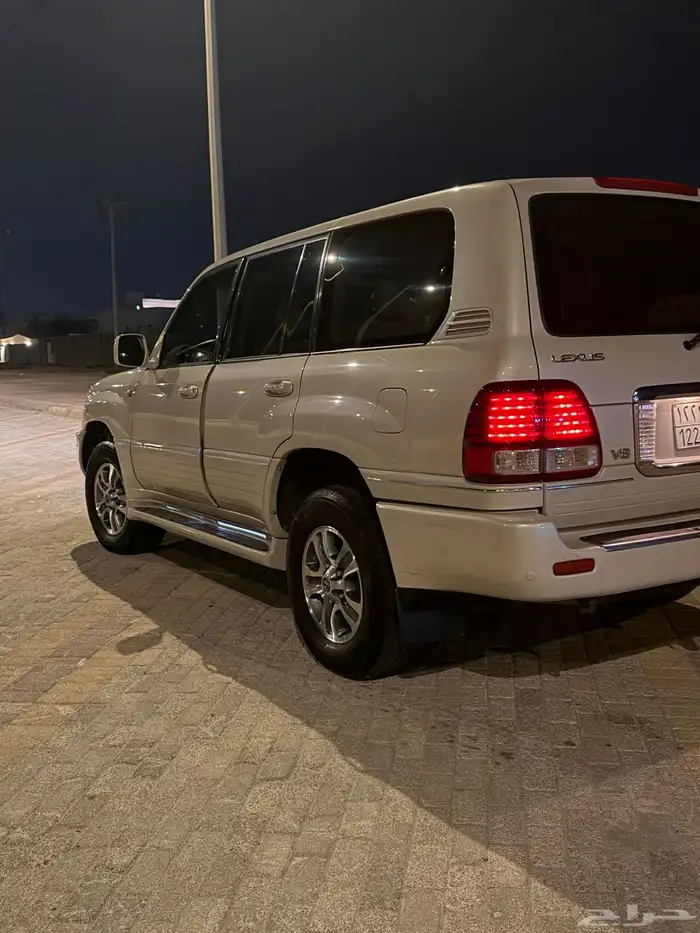 جيب لكزس Lx470 لون كريمي 2006 ممشى 400 35