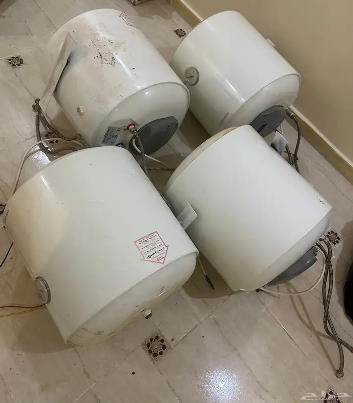 فرن وثلاجه وصخانات مويه نظيفات وشغالات 2