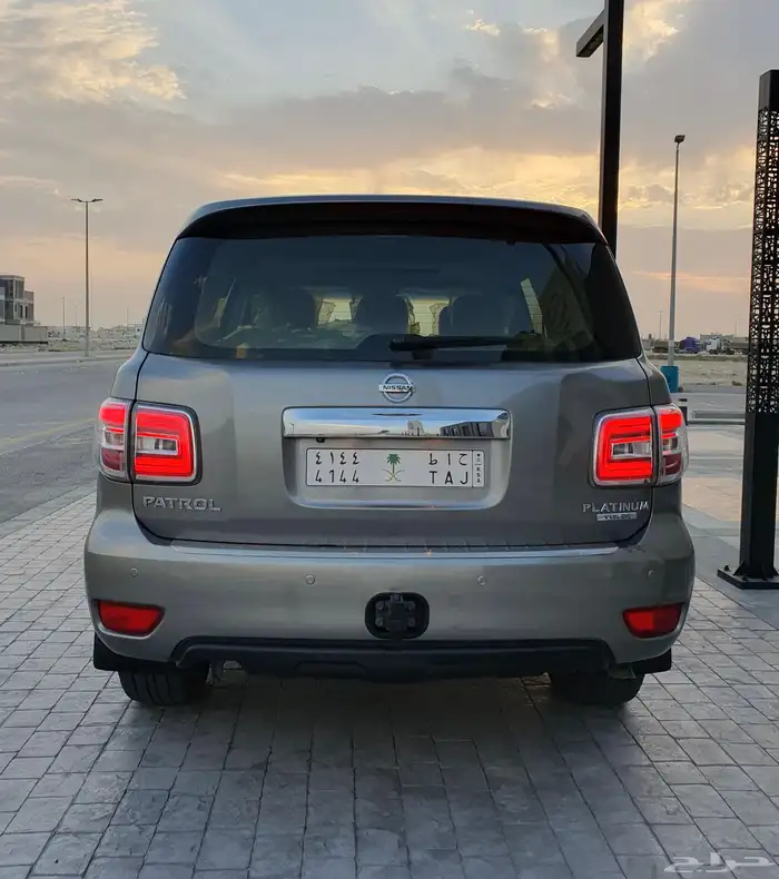 نيسان باترول 2013 SE2 37