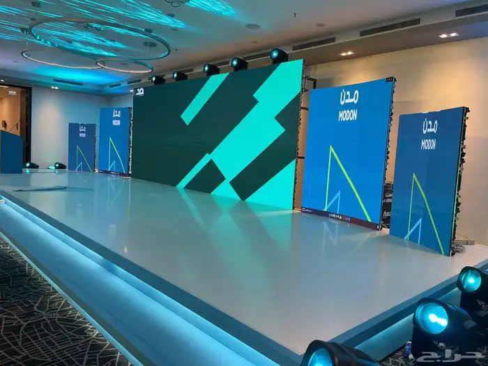 تأجير شاشات LED وصوتيات   تجهيز معارض ومؤتمرات كاملة 13