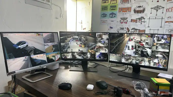 كاميرات مراقبة 17