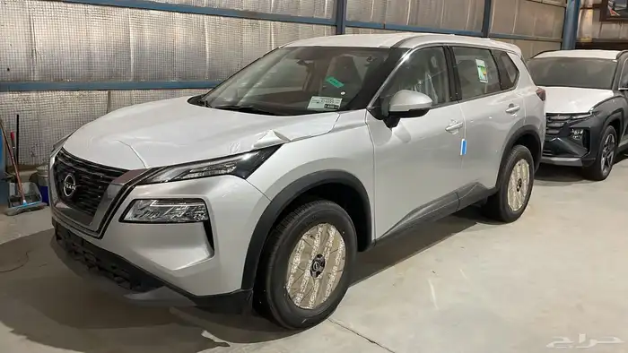 نيسان اكس تريل 2025 ستاندر 7مقاعد ديل 0