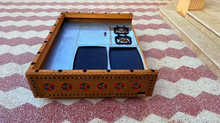 منقل خشب تفصيل مع نقش قديم 3