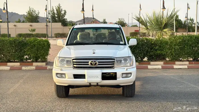 تويوتا لاندكروزر VXR مخزن بريمي 2006 0
