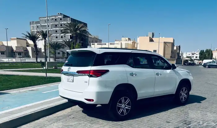 جيب فورشنر 6سلندر VX 11