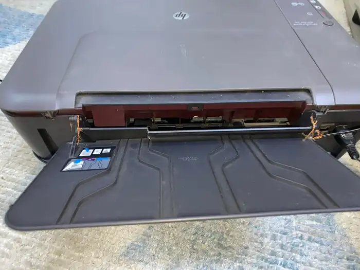 طابعة HP Deskjet 1050A 1