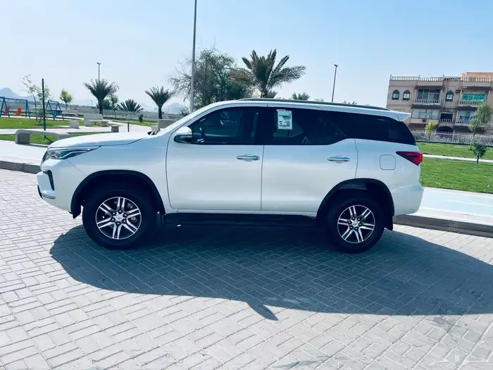 جيب فورشنر 6سلندر VX 4