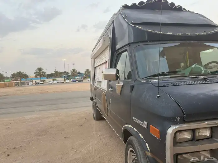 سيارة عسكريم 4