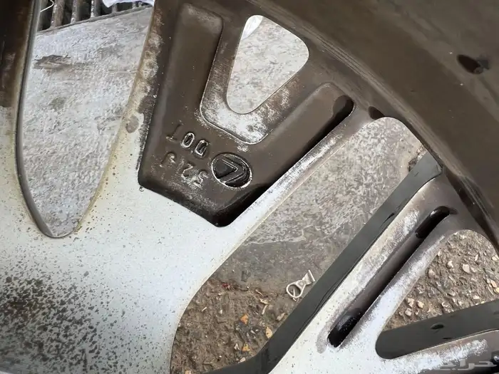 جنوط لكزس ES 1
