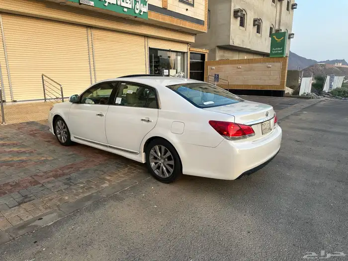 تويوتا - افالون فل كامل LIMITED سعودي 2011 3