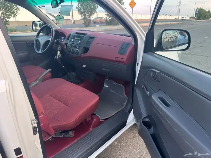 هايلوكس 2012 غمارة نادرة ونظيفة جداا 14