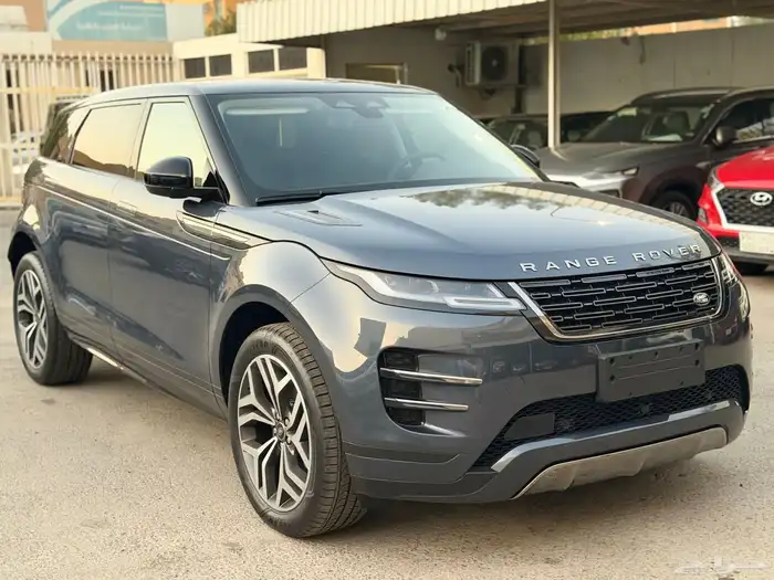 رنج روفر 2025 SE250 ديناميك مستورد جديد اصفار 2