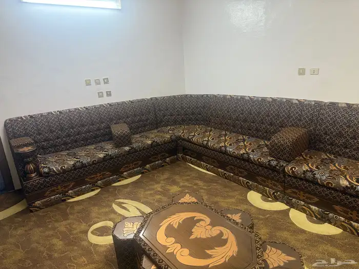 كنب وزوليه للبيع 1
