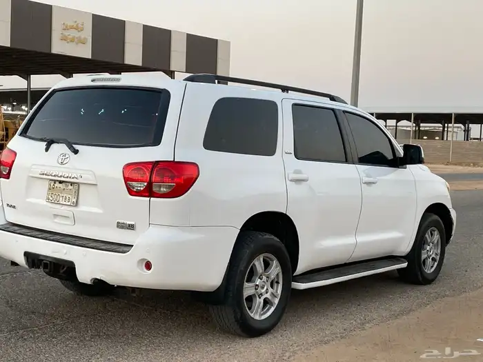 تويوتا سيكويا 3