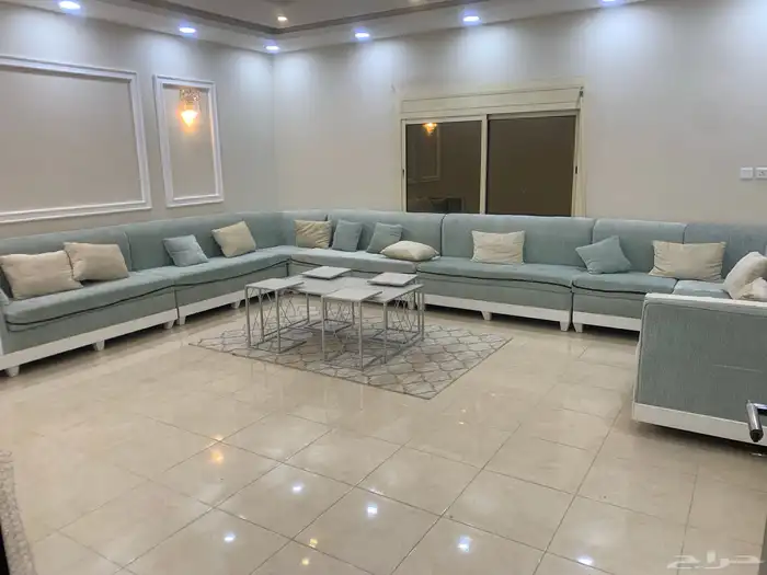 جلسه تتسع ل 25 شخص مع سجاد وطاولات خدمه 0