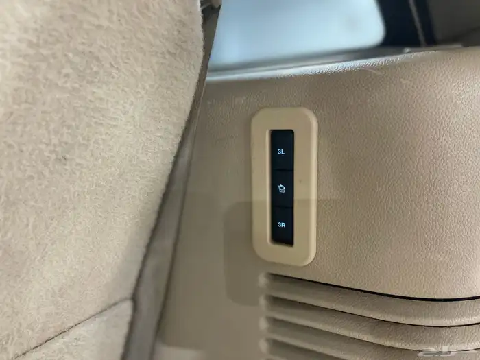 فورد اكسبيدشن 2016 ليمد 14