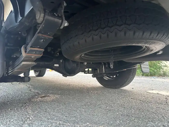 هايلوكس 2012 غمارة نادرة ونظيفة جداا 13