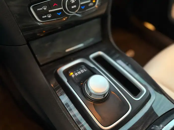 كرايسلر C300-2017 60
