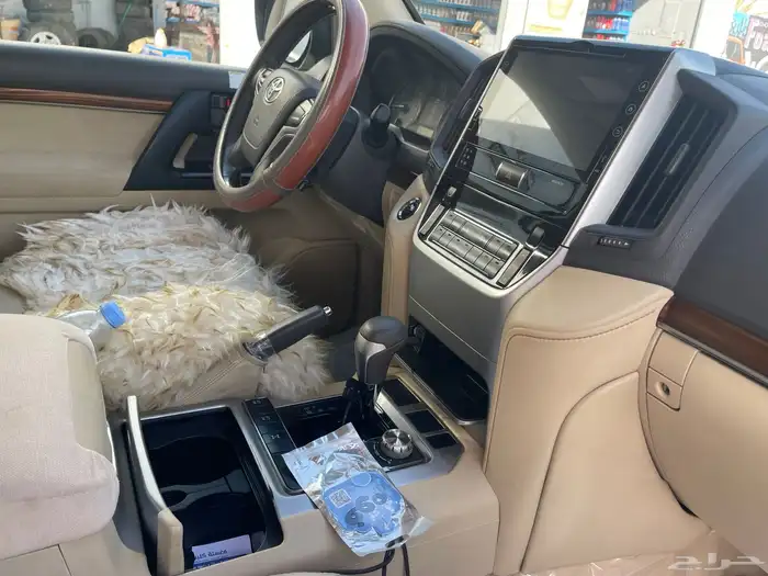 لاندكروزر مديل 2016سعودي رقم 3 5