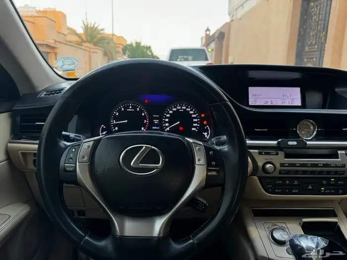 لكزس ES 350 2014 4
