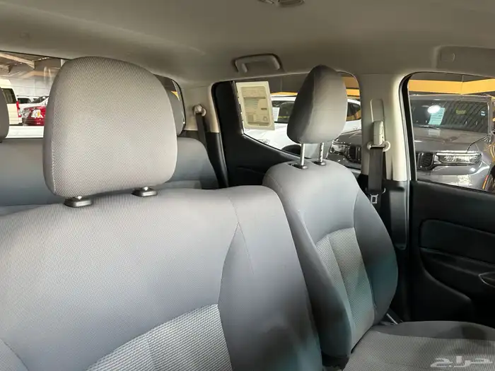 ميتسوبيشي 2023 مخزن شبه جديد عداد 15 الف(مباع) 14