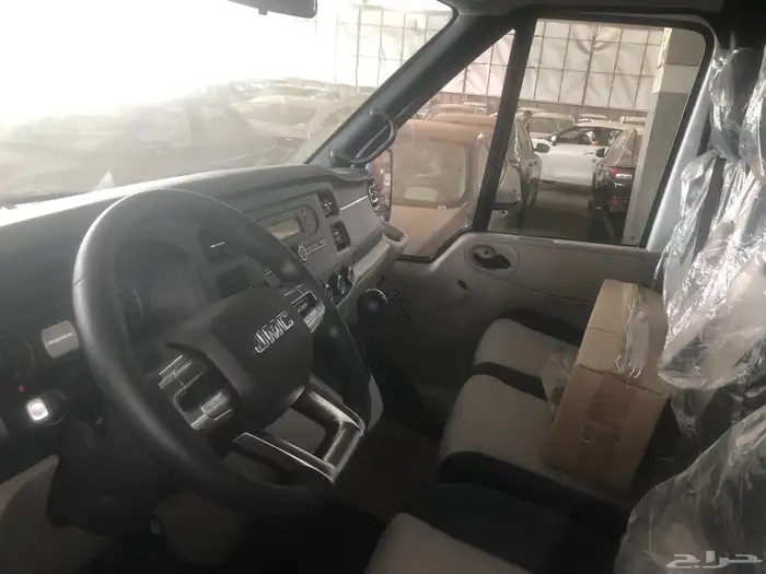 جي ام سي باص 15 راكب ديزل سقف عالي موديل 2026 5