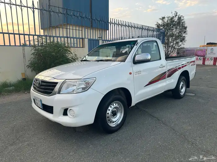 هايلوكس 2012 غمارة نادرة ونظيفة جداا 0