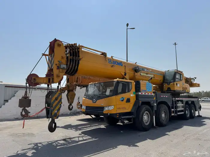 رافعة شاحنة XCMG مستعملة 100 طن للبيع 1