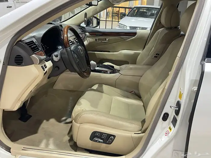لكزس LS460موديل 2014 7