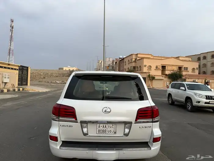 لكزس 2012 LX570 فل كامل وكالة شرط 9