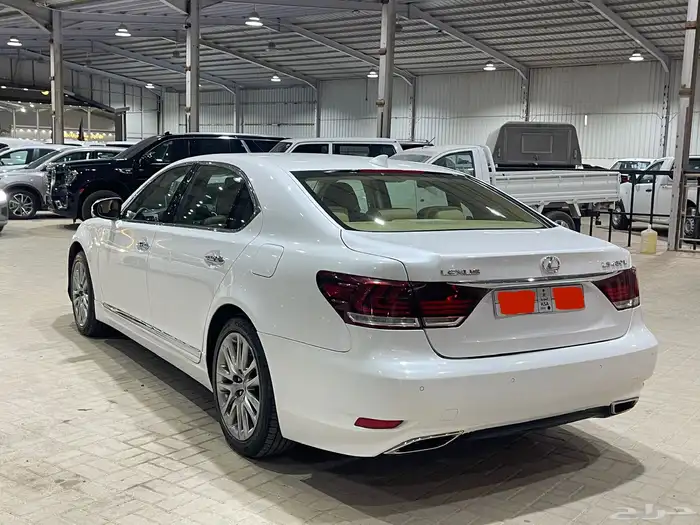 لكزس LS460موديل 2014 3