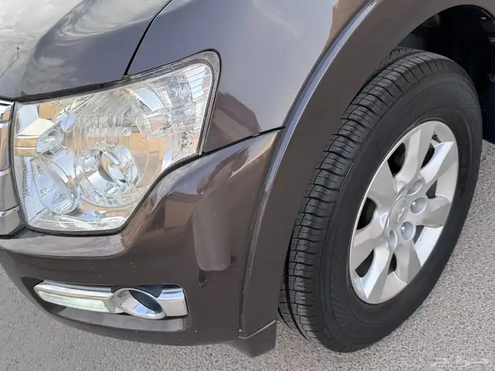 مستبيشي باجيرو 2020 GLS لوني بني 8