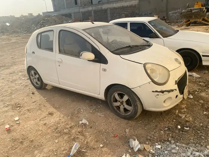 جيلي باندا 2013 قطع غيار 0